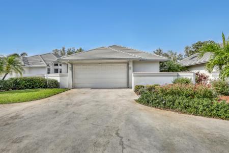201 Orange Tree Drive, Atlantis, Florida 33462, USA