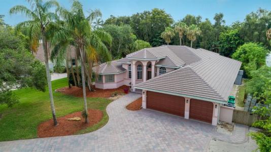 11430 NW 18th St, Falcon Estates, Plantation, Florida 33323