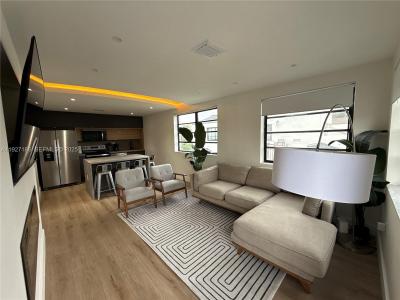 1716 SW 11 ST 4, Miami, Florida 33135, USA