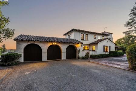 Warren Street, Hayward, Califórnia 94541, Estados Unidos