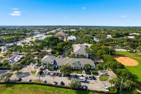 3307 Northlake Boulevard 107, Palm Beach Gardens, Florida 33403