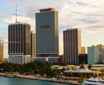 50 BISCAYNE Blvd 3807, Miami, Florida 33132, USA
