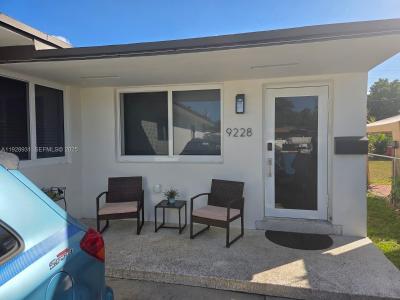 9228 SW 37th St 9228, Miami, Florida 33165, USA
