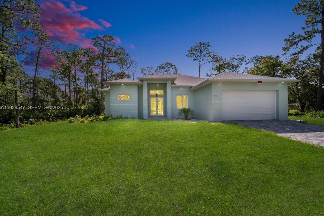 1912 Roosevelt, Lehigh Acres, Floride 33972, États-Unis