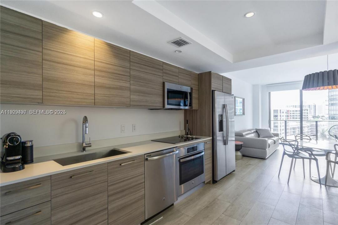 121 NE 34th St 1203, Miami, Floride 33137, États-Unis
