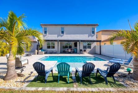 8175 NW Greenbank Cir, Port St. Lucie, Florida 34987, USA