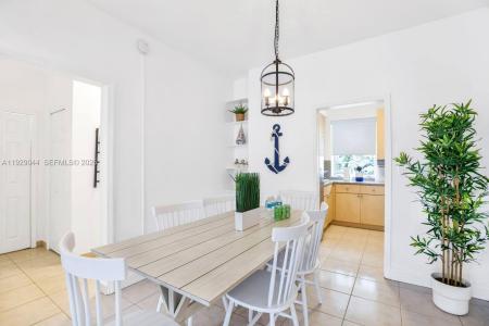 301 86th St 311-4, Miami Beach, Florida 33141, USA