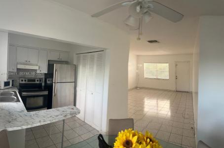 2420 Johnson St 303, Hollywood, Florida 33020, USA