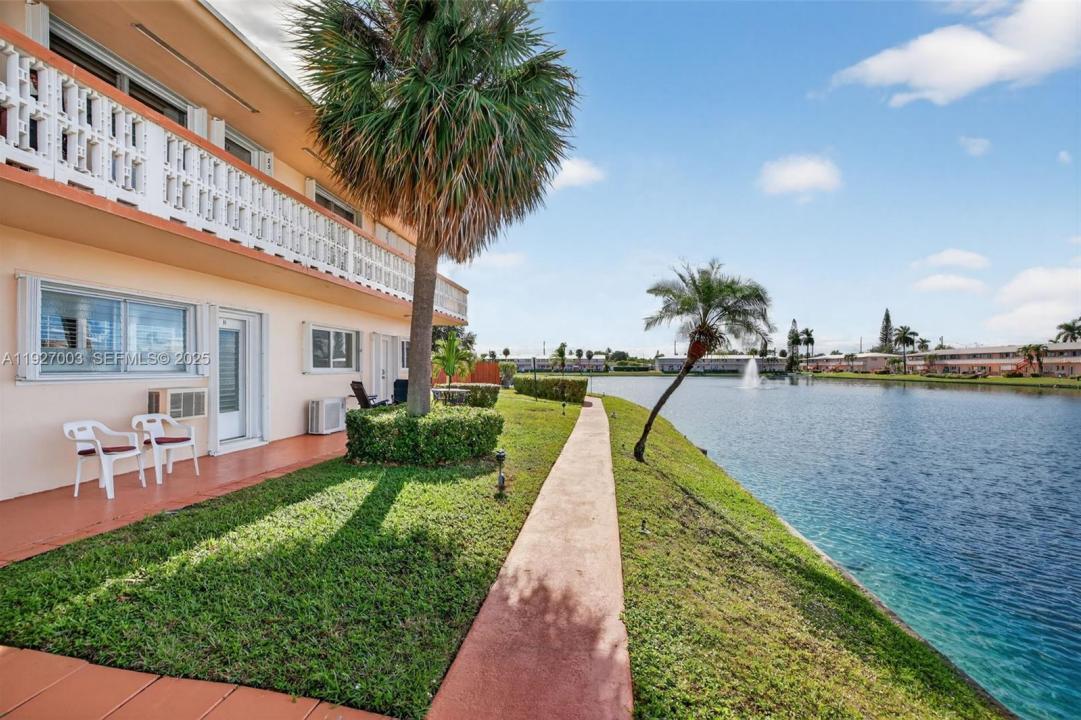 800 SW 10th Ter 11T, Hallandale Beach, Floride 33009, États-Unis