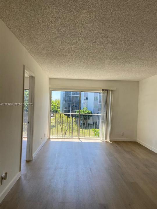 8740 N Sherman Cir 305, Miramar, Floride 33025, États-Unis