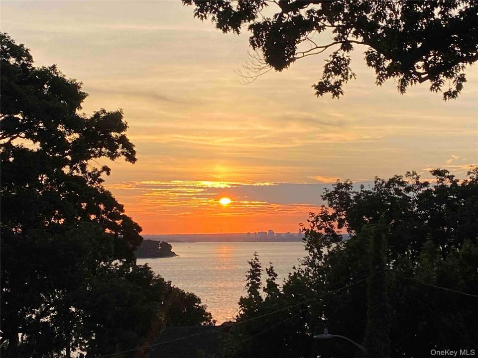 161 15th Avenue, Oyster Bay, Nova Iorque 11579, Estados Unidos