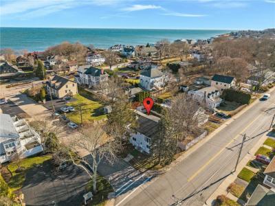 16 Courtway Street, Narragansett, RI 02882, USA