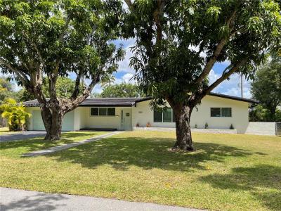 8265 SW 149th Dr, Palmetto Bay, Florida 33158, USA