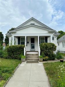 11 Griswold Avenue, Cranston, RI 02910, USA