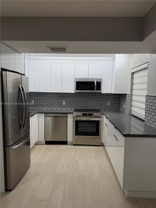 11933 NW 11th St 11933, Pembroke Pines, Florida 33026, USA