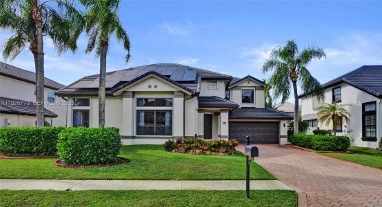 740 Cypress Pointe Dr E, Pembroke Pines, Florida 33027