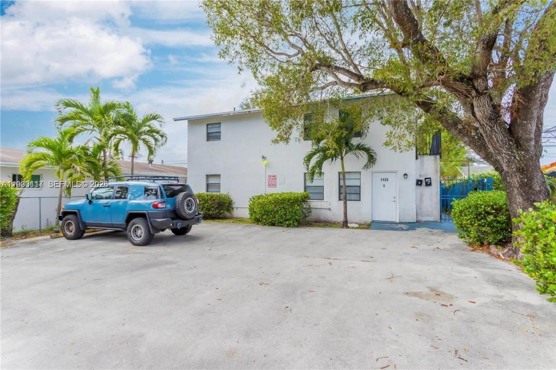 1123 NW 27th Ave 1, Fort Lauderdale, Floride 33311, États-Unis