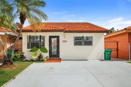 8806 NW 114th Ter, Hialeah Gardens, Florida 33018