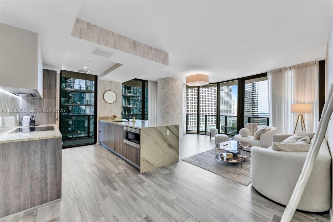 801 S Miami Ave 1805, Miami, Florida 33130, USA