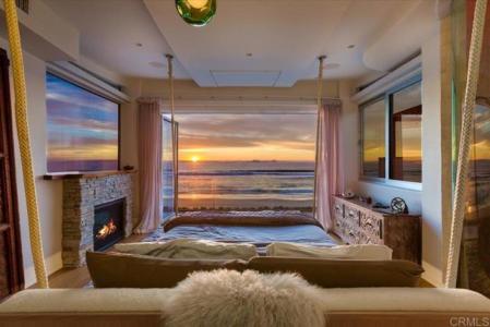 Ocean Front Walk, San Diego, California 92109