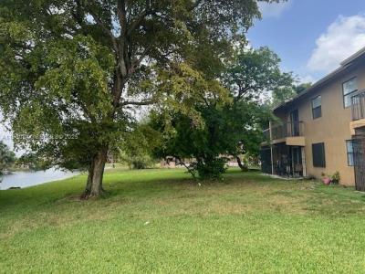 6685 W 26th Ct 203-8, Hialeah, Florida 33016, USA