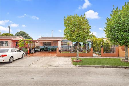 618 W 32nd St, Hialeah, Florida 33012, USA