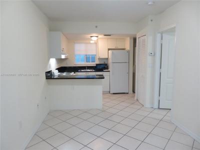 3090 BIRD AV 203, Coconut Grove, Florida 33133