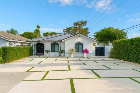 14690 SW 171st Ter, Miami, Florida 33177, USA