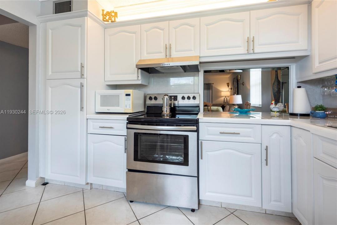 4940 E Sabal Palm Blvd 414, Tamarac, Florida 33319, Stati Uniti