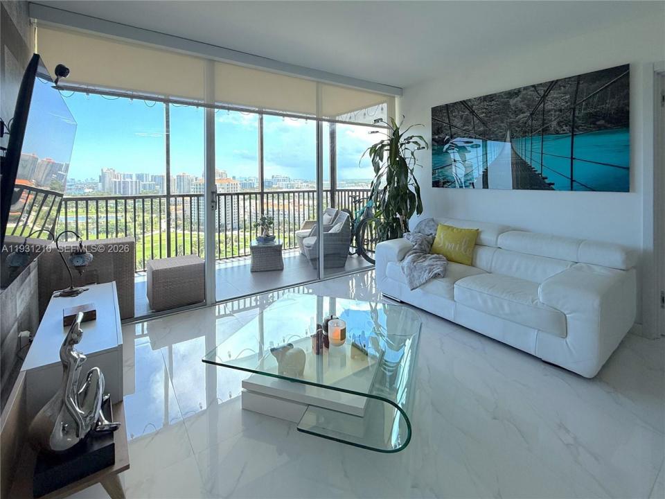 20379 W Country Club Dr 2334, Aventura, Florida 33180, HOA KỲ