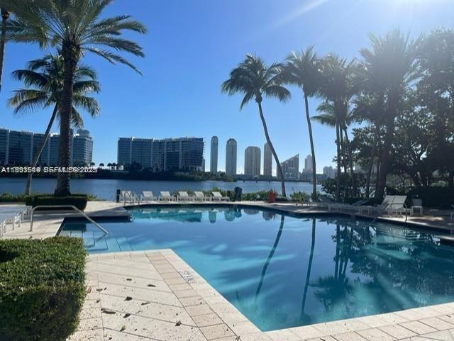 3105 NE 184th St 7202, Aventura, Floride 33160, États-Unis