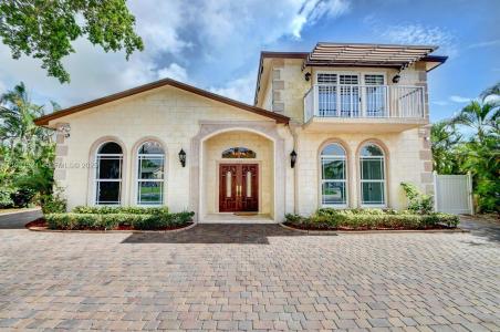 117 NW 8th Street, Boca Raton, Florida 33432