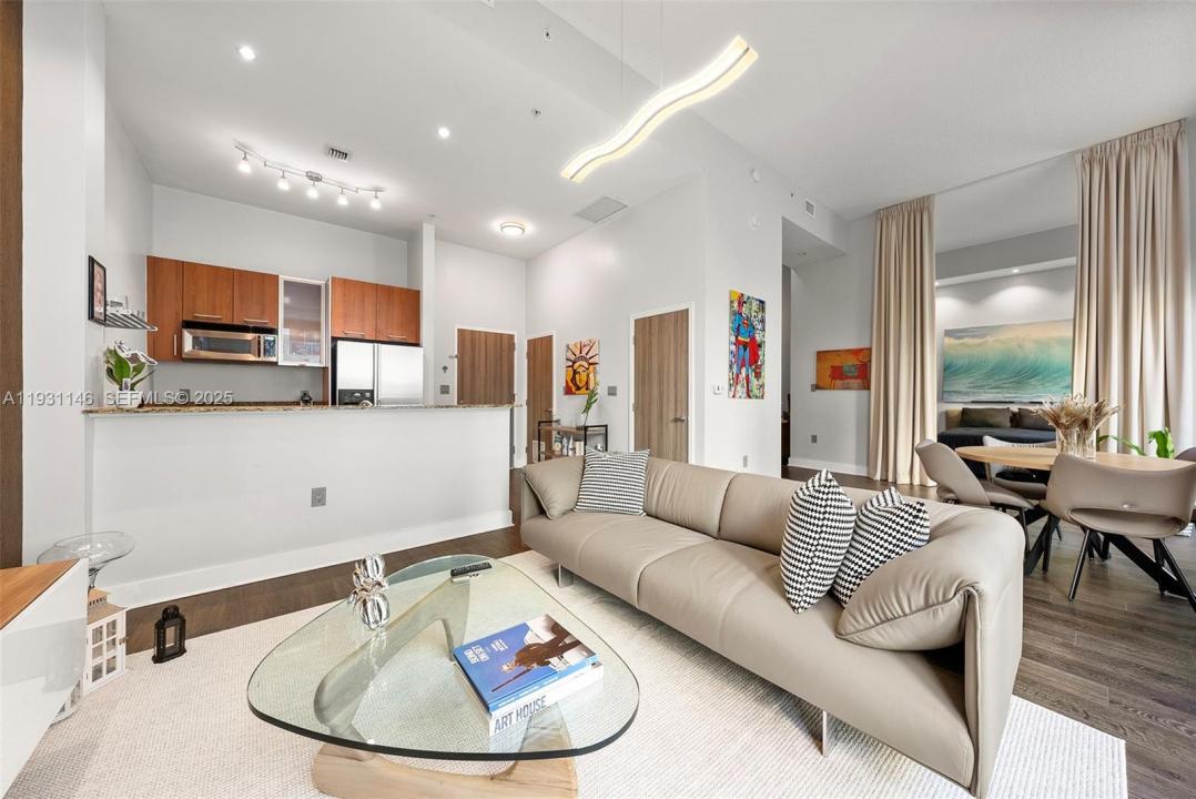 9066 SW 73rd Ct 405, Miami, Floride 33156, États-Unis