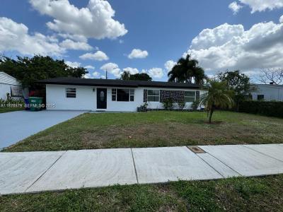4529 SW 24th St, Fort Lauderdale, Florida 33317, USA