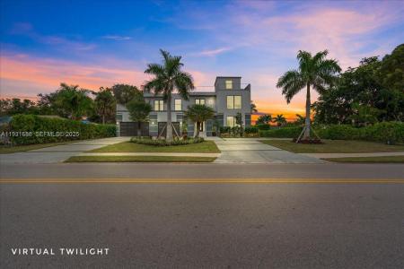3800 Crayton Road, Naples, Florida 34103, USA