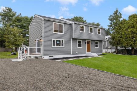 63 Aspen Road, South Kingstown, RI 02879, USA