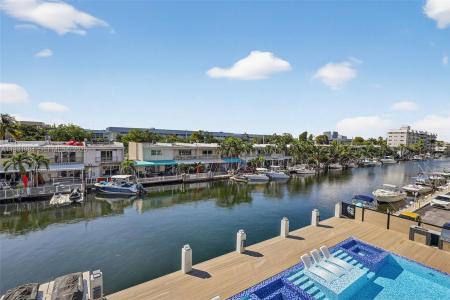 3830 NE 171st St, North Miami Beach, Floride 33160, États-Unis