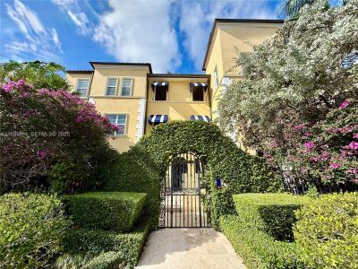 4812 Pine Tree Dr 103, Miami Beach, Florida 33140, USA