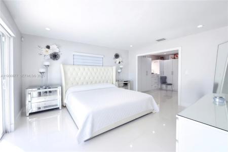 17135 NW 87th Ave, Hialeah, Floride 33015, États-Unis