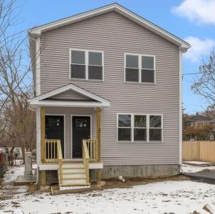 13 School Street, West Warwick, 로드아일랜드 02893, 미국