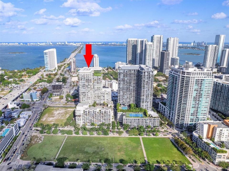 3470 E Coast Ave H1605, Miami, Florida 33137, USA