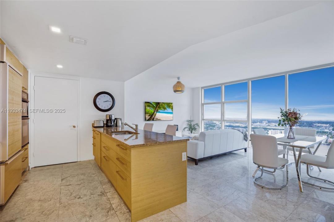1830 S Ocean Dr 4707, Hallandale Beach, Florida 33009, Stati Uniti