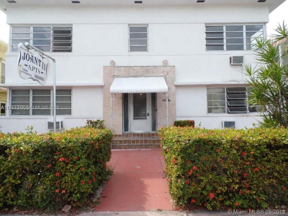 6950 Byron Ave 2, Miami Beach, Floride 33141, États-Unis