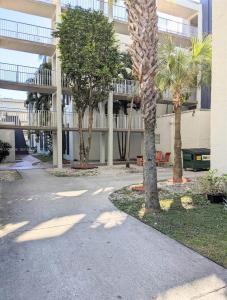 10000 NW 80th Ct 2211, Hialeah Gardens, Florida 33016, USA