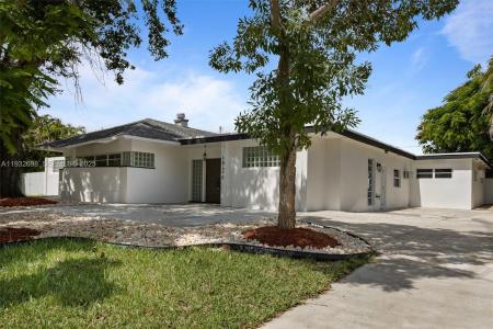 18490 SW 83rd Ave, Cutler Bay, Флорида 33157, Соединенные Штаты