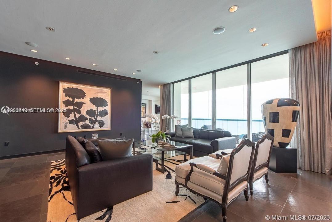 16051 Collins Ave 1503, Sunny Isles Beach, Florida 33160, USA
