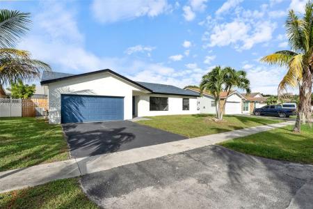 7441 NW 38th Ct, Lauderhill, 佛羅里達州 33319, 美國