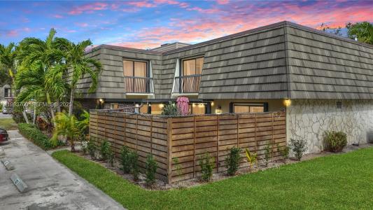 1003 10th Ter, Palm Beach Gardens, Florida 33418, USA