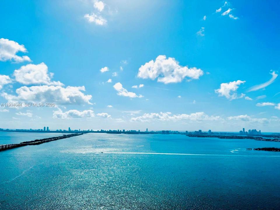 480 NE 31st St 3405, Miami, Florida 33137, USA