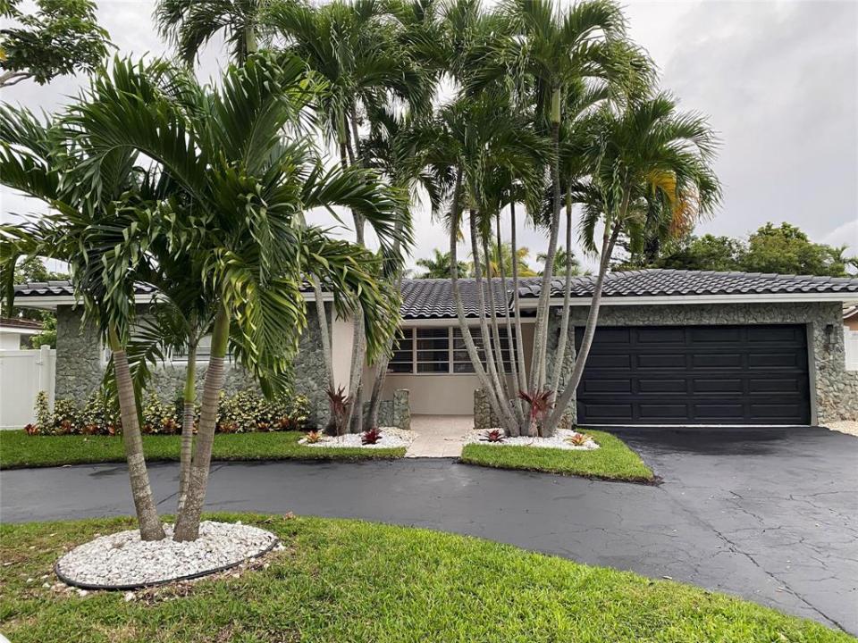 3840 N 42nd Ter, Emerald Hills, Hollywood, Florida 33021